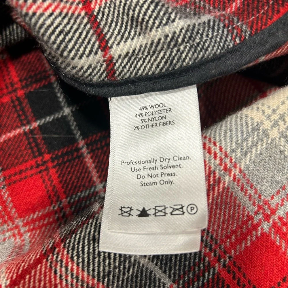 Eddie Bauer Wool Blend Cape Blanket Poncho size M Plaid Fall Winter Lumber Jill